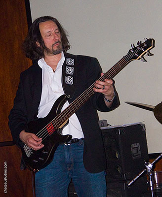 Matt Roman playing Bass for Bobby Radcliff 