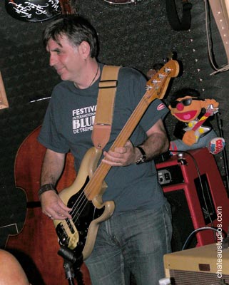 suavek Zaniesienko at Robins Nest Nov. 2011